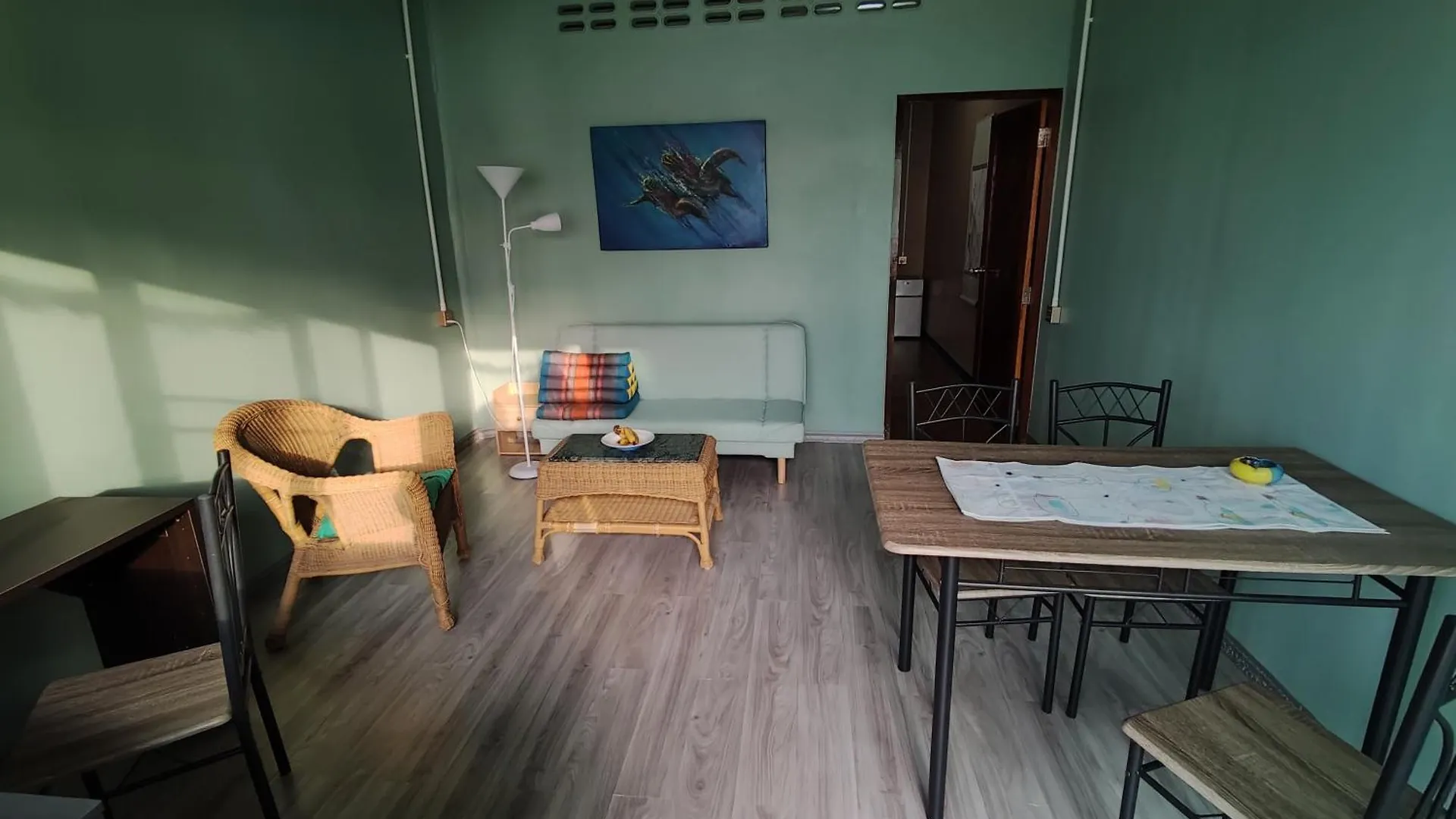 Flower Apartment On The Beach Ko Lanta